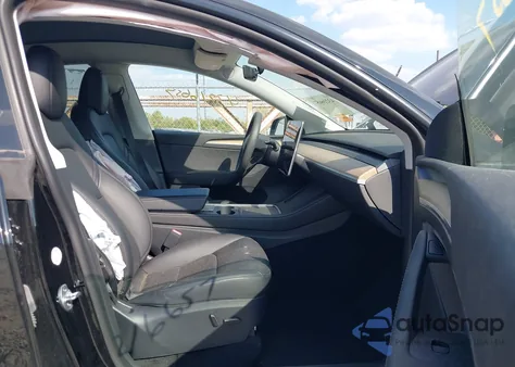 2023 Tesla Model Y Awd/Long Range Dual Motor All-Wheel Drive z USA, uszkodzony, nr VIN 7SAYGDEE8PA055902